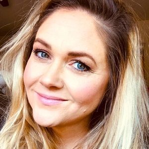 Hi I’m Rachel Harper